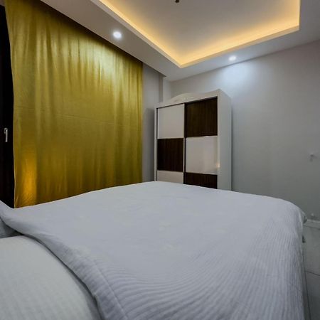 Havalimanina Yakin 1+1 Lux Suite Aksu  Екстериор снимка